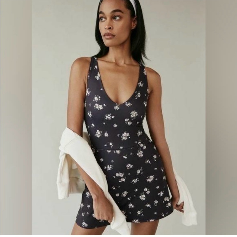 Reformation ecomove active dress
